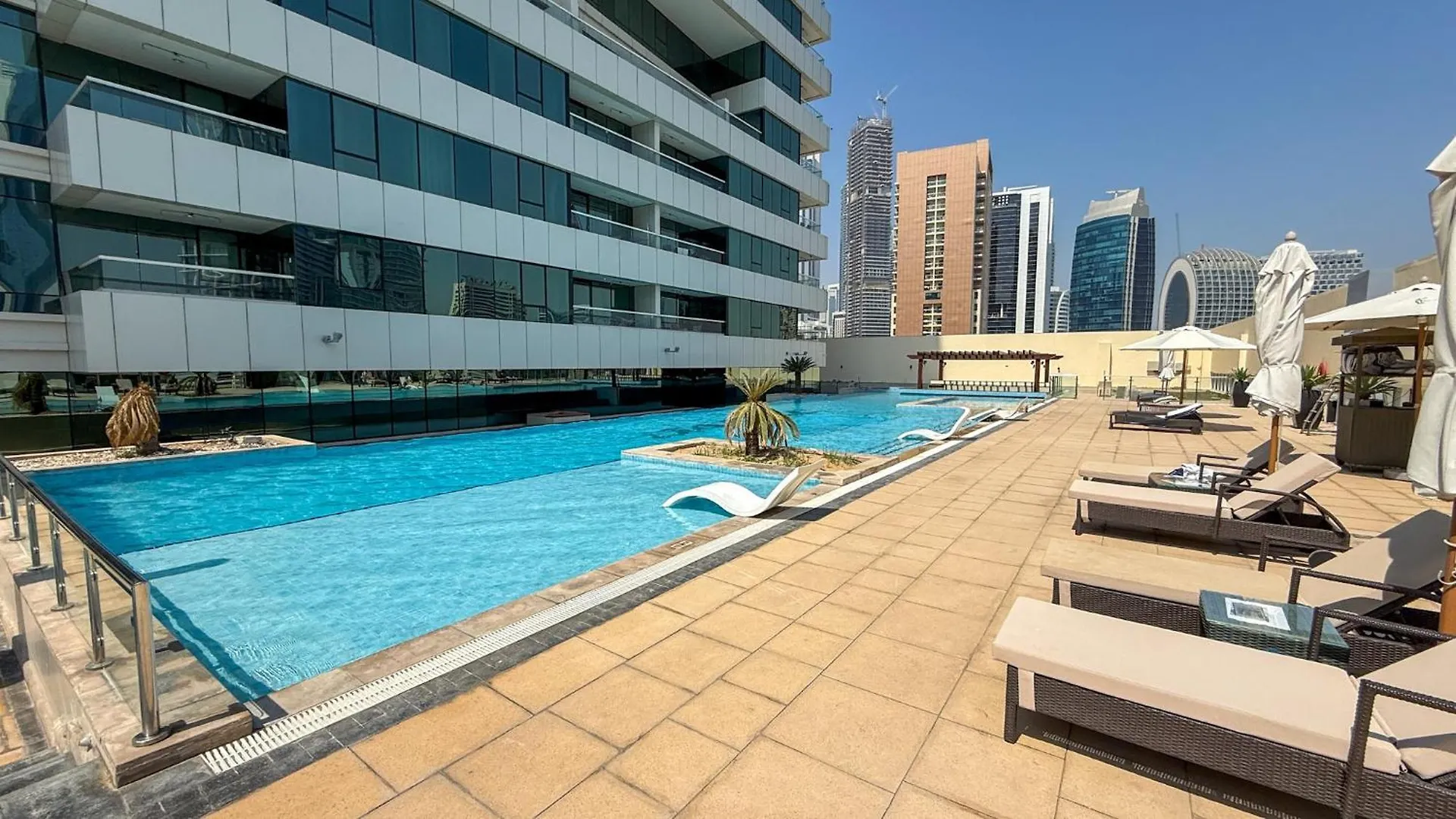 Central Apartment In Dubai Heart
