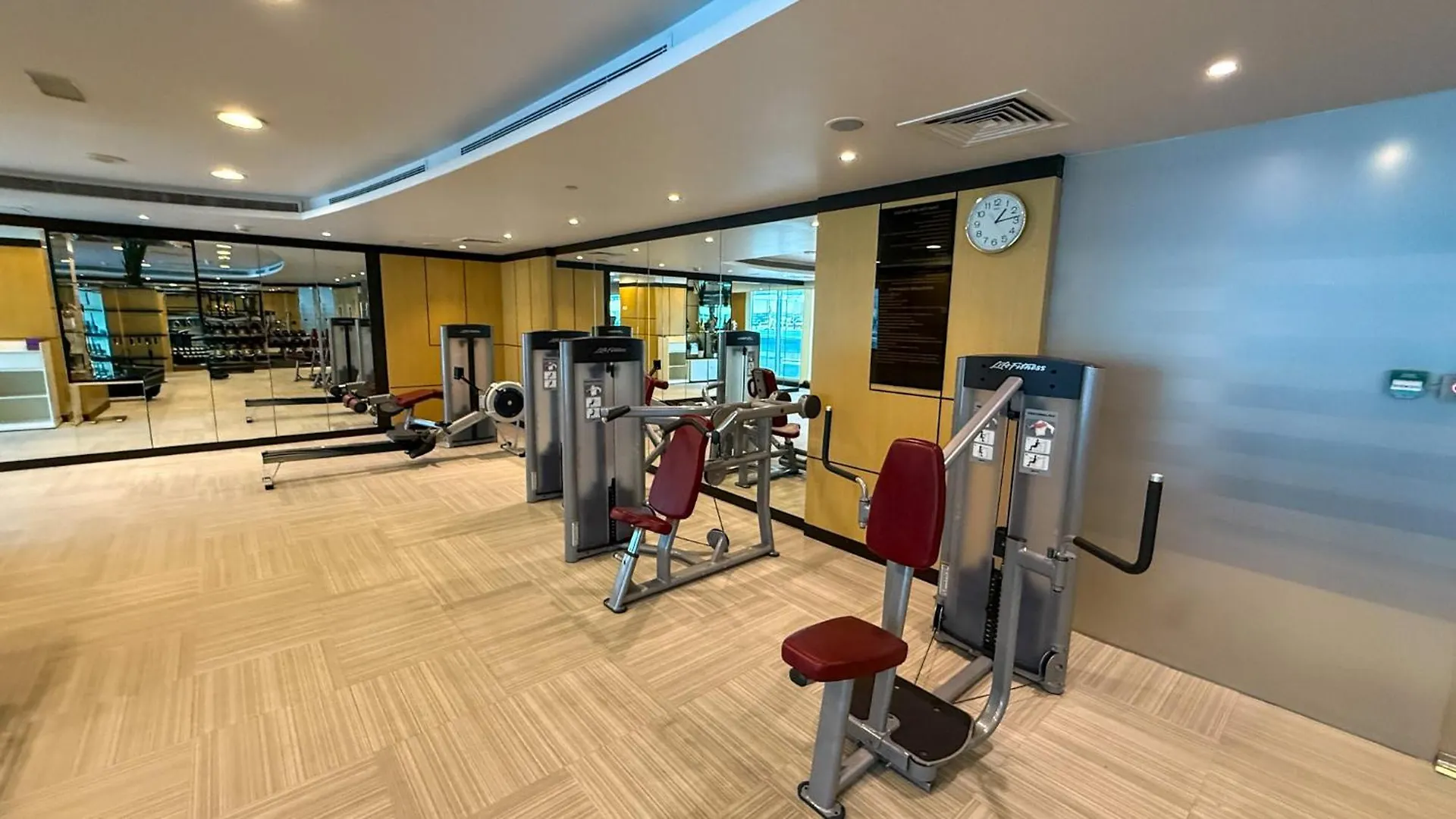Central Apartment In Dubai Heart