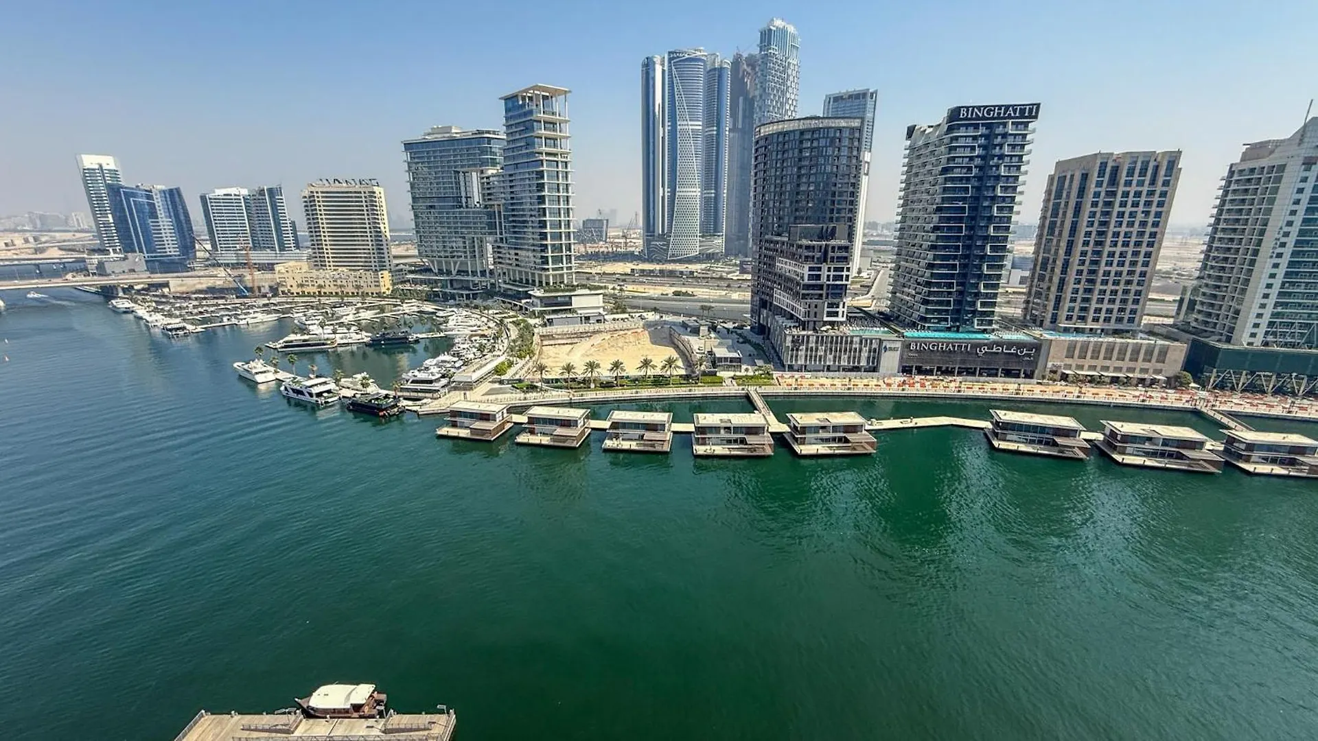Central Apartment In Dubai Heart